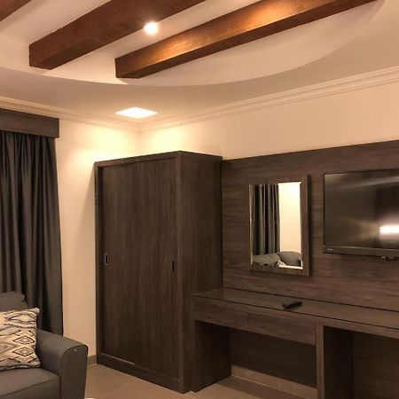 Villa Hotel Apartments Al Khobar Exterior photo